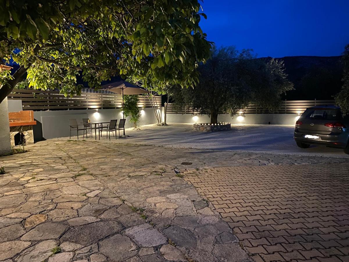 V-Suites 2 Potos Exterior foto